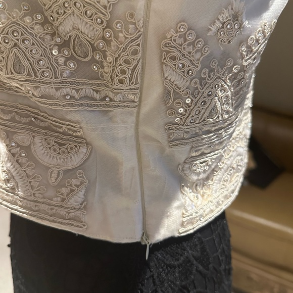 Ivory embroidery lehenga set - Picture 9 of 9